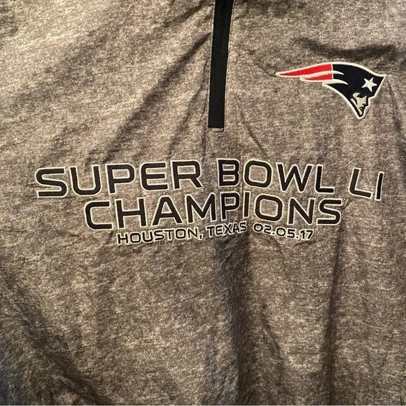 NWT~NFL Men Super Bowl LI Champions Houston,Texas 2017 Embroidery Windbreaker XL